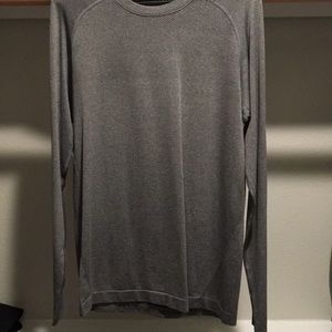 lululemon men’s shirt